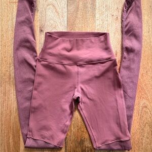 ALO Yoga Goddess Leggings - XS, Pink